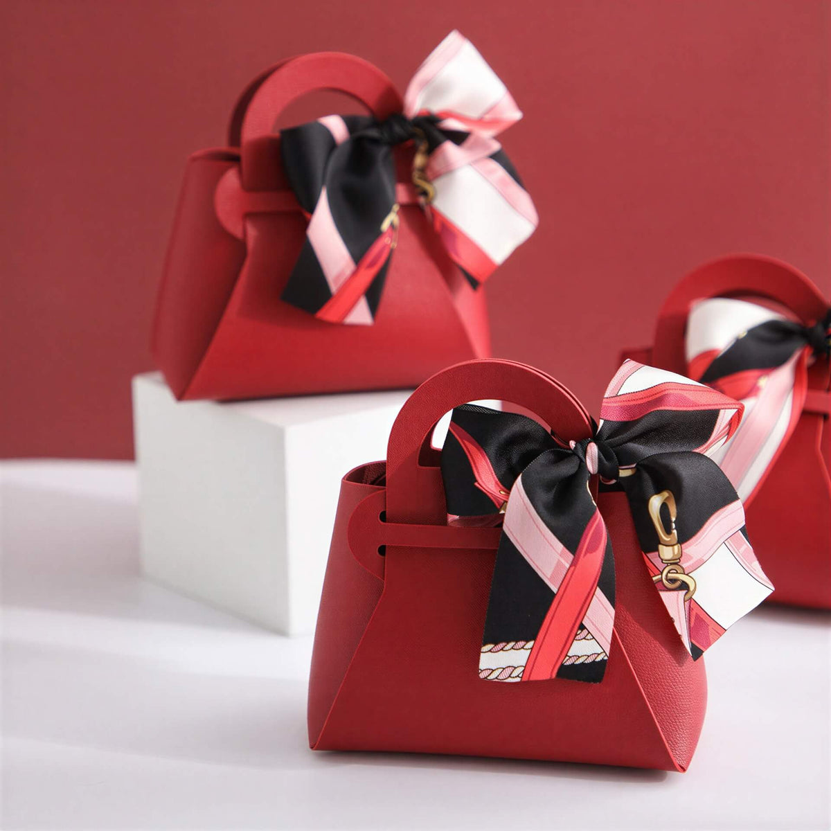Light Luxury Style PU Leather Handheld Candy Gift Box Wedding Gift with Handheld Gift Wedding Candy Bag - CLAUALIS HAIR COUTURE